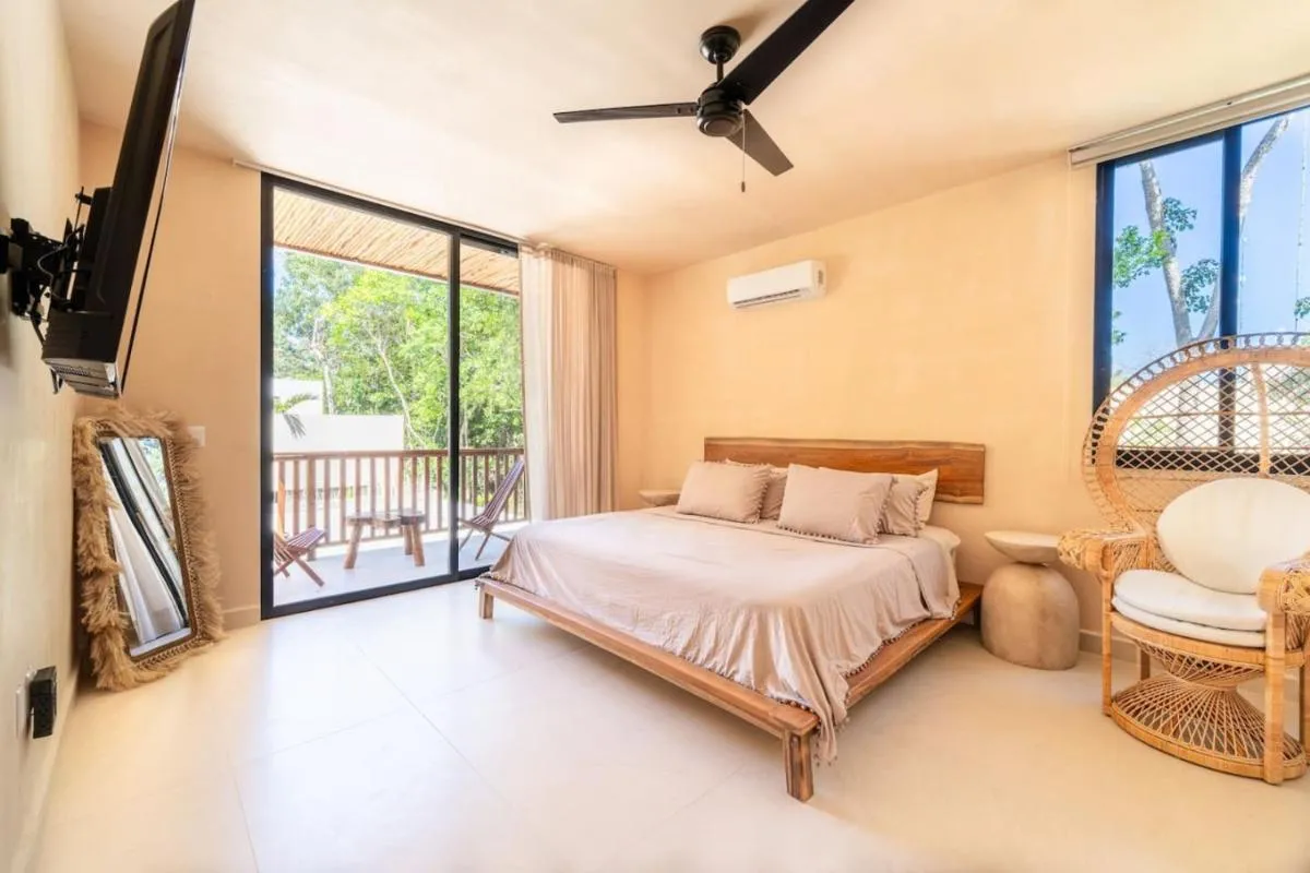 Image 1 of Surenna Jungle Oasis Villa