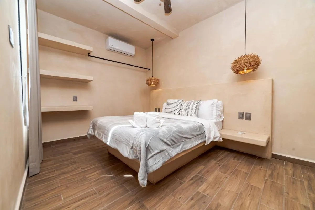 Image 4 of The Teodoro