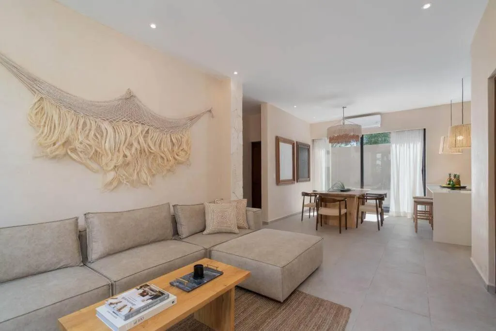 Image 2 of Toh3, downtown Tulum