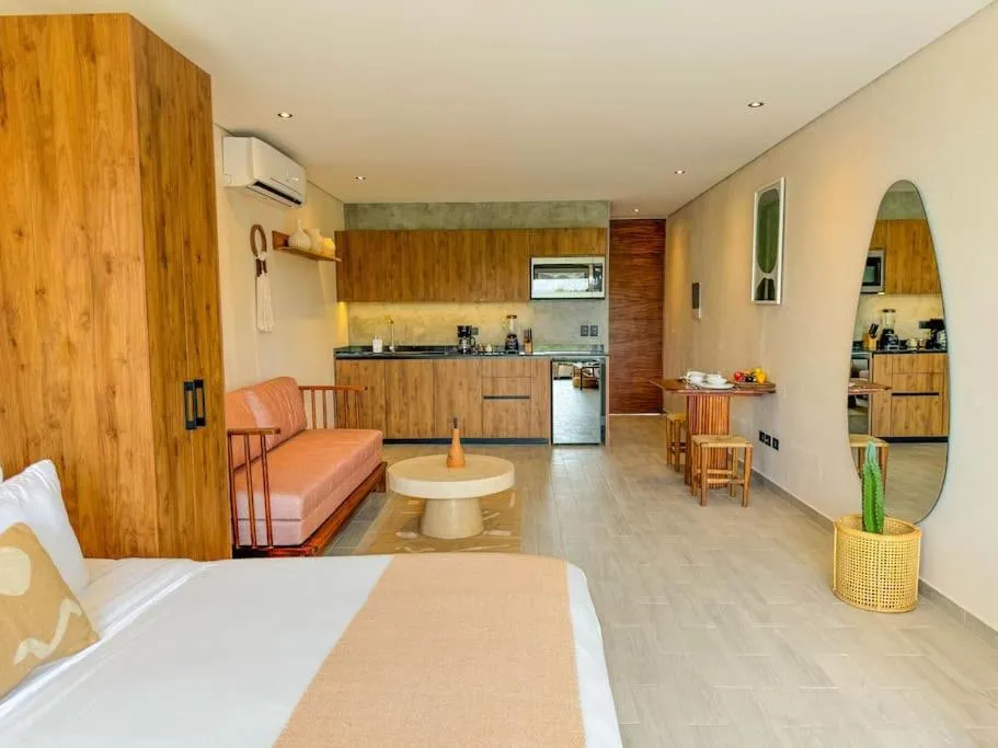 Image 4 of Tú Lugar Ideal-Ph Studio Dk Jade 47 By Sandy Powerful