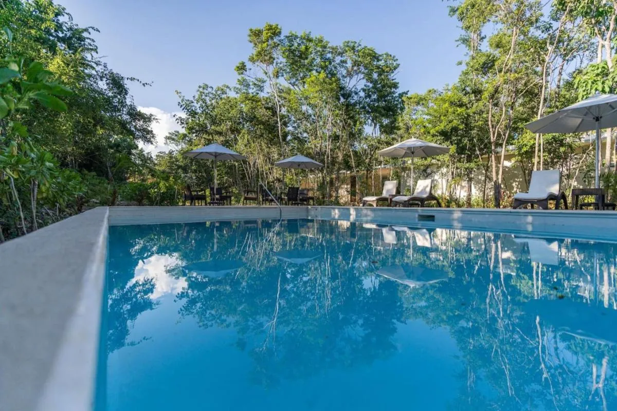 Image 2 of Tulum Jardin Villa Beach Club