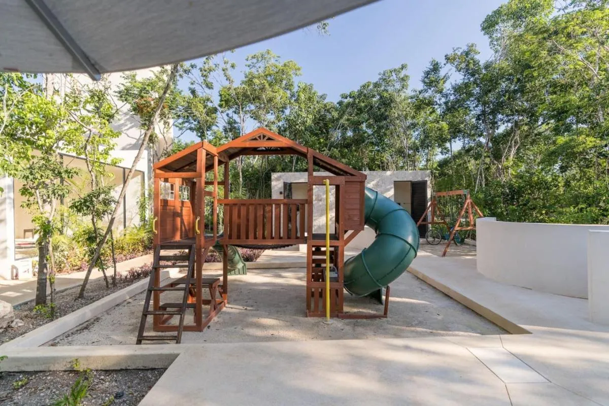 Image 5 of Tulum Jardin Villa Beach Club