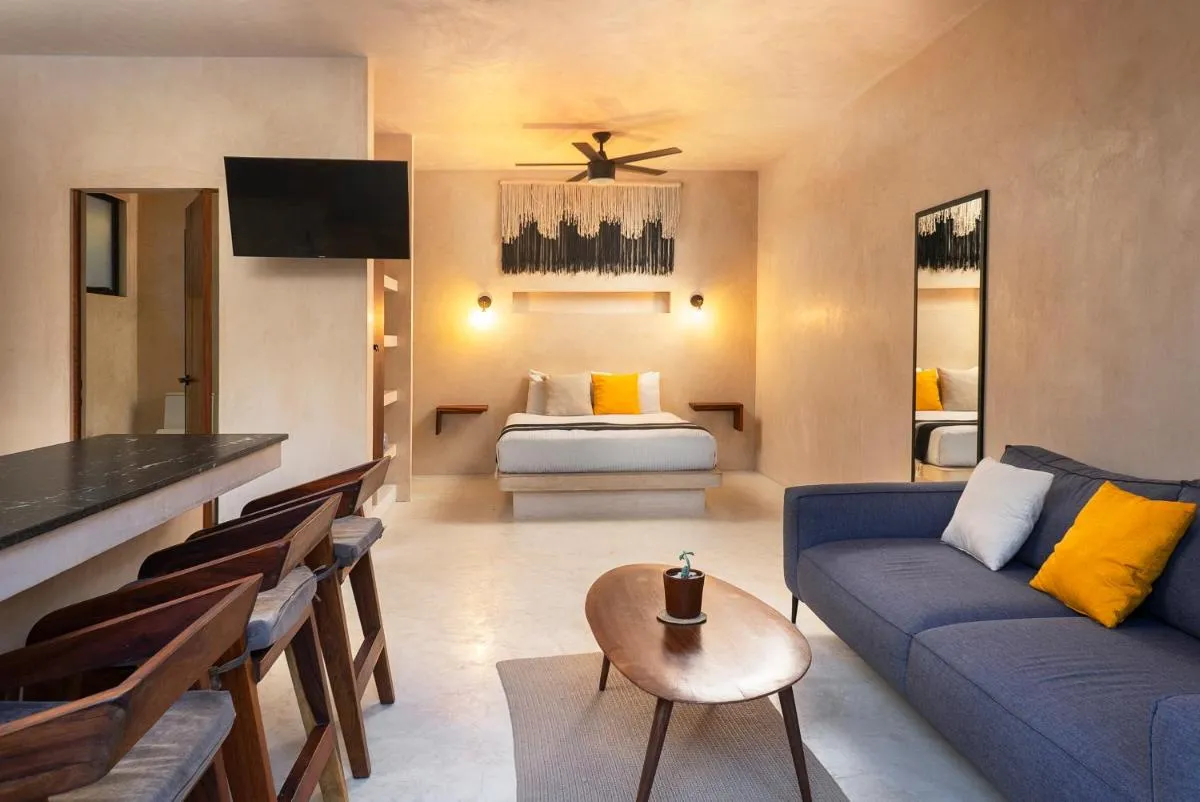 Image 5 of UJO Condo Boutique