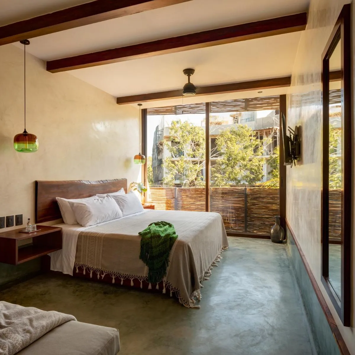 Image 5 of Unique 6BR townhouse,12ppl, Private rooftop pool