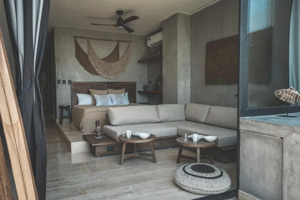 Image of Urbano by Sundara