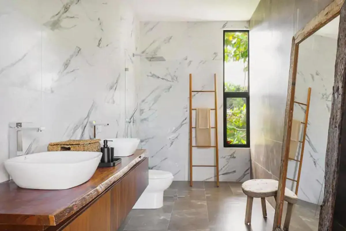 Image 2 of Villa Angelina/ 5 BR/ Secured house/ Beach access!