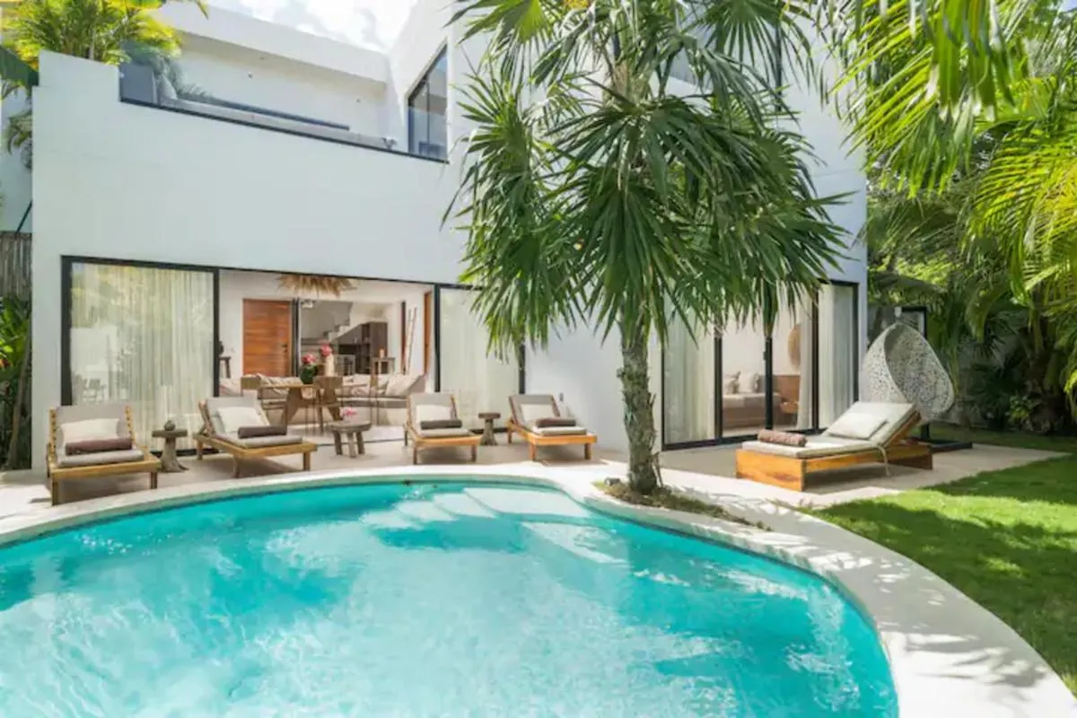 Image 3 of Villa Angelina/ 5 BR/ Secured house/ Beach access!