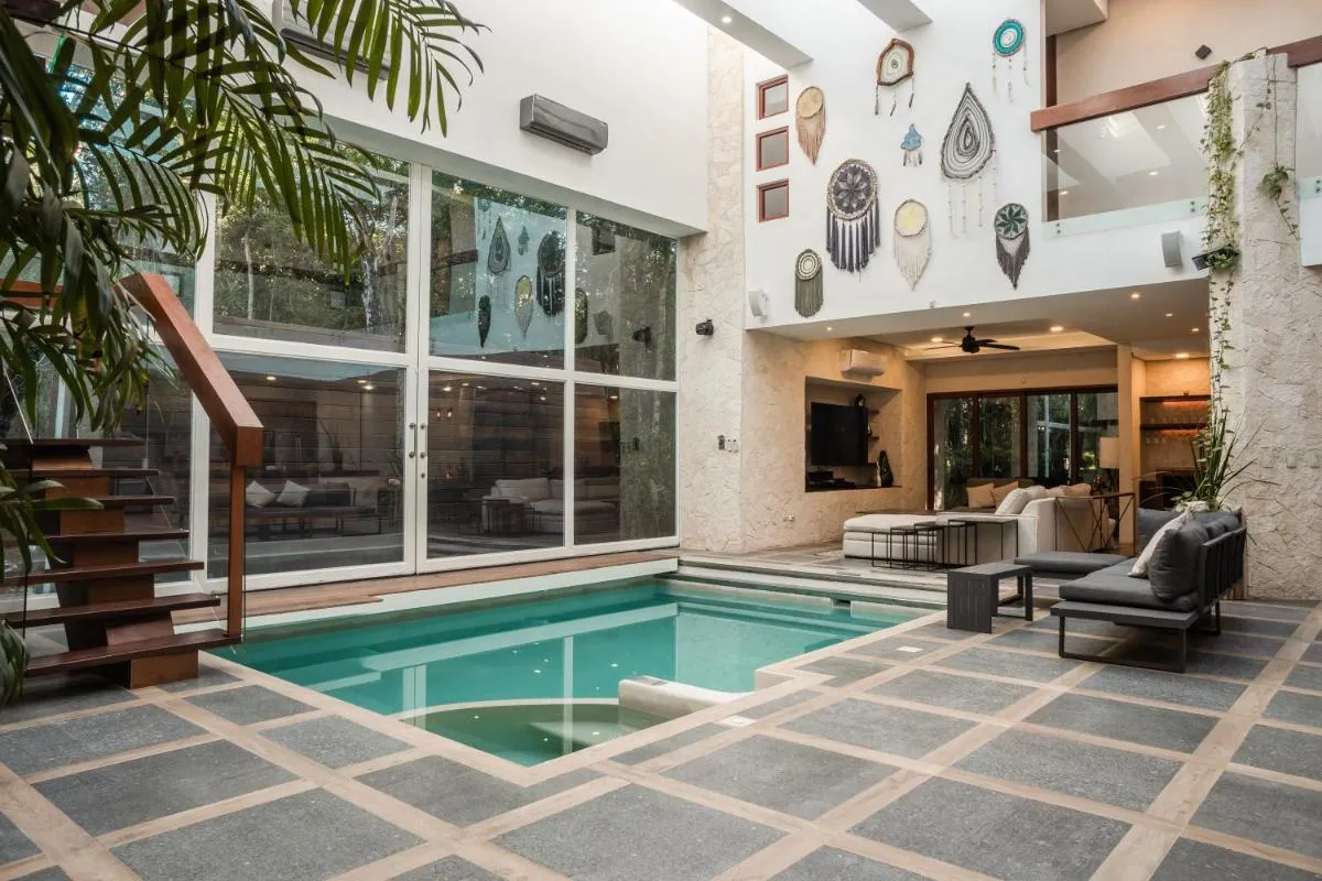 Image 6 of Villa Tikal