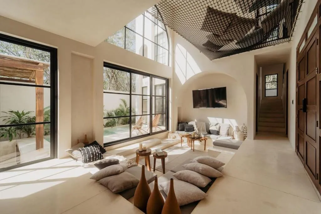 Image 3 of Villa Viento 4br 8pp Private Pool Rooftop Security