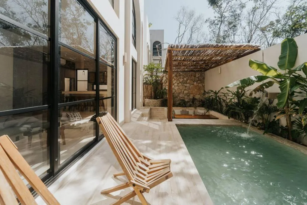 Image 6 of Villa Viento 4br 8pp Private Pool Rooftop Security