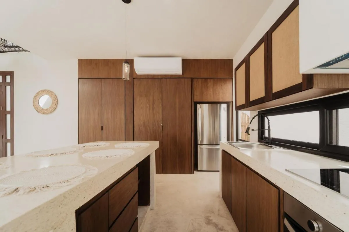 Image 1 of Villa Viento 4br 8pp Private Pool Rooftop Security