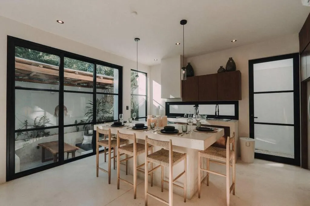 Image 4 of Villa de Luz 4 Bedrooms & 2 Private Pools