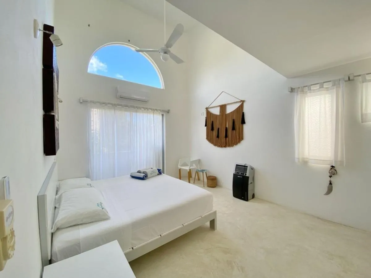 Image 1 of White House Tulum