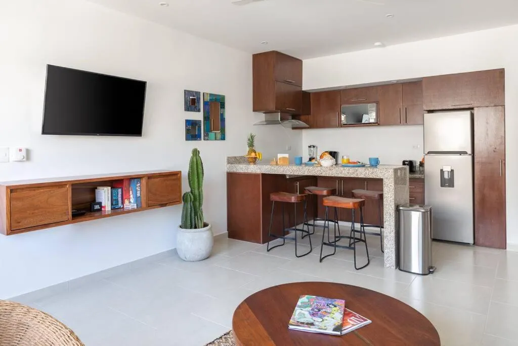 Image 4 of ZAAZIL, JUNGLE VIEW & GREAT POOL 100MB FIBER WIFI!