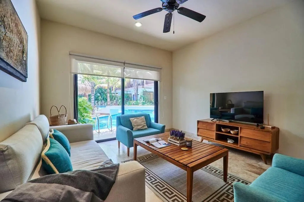 Image of Zen Oasis Swim Up Condo Pool W Tiki Hut Bar + Gym