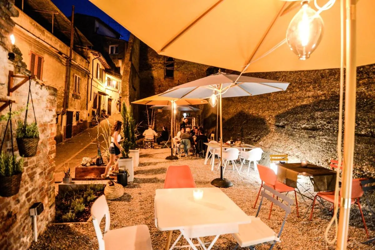 Image 5 of ART SUITE GALLERY – Tuscany – medieval town close to Florence, Pisa, Lucca, Chianti Zone, Versilia