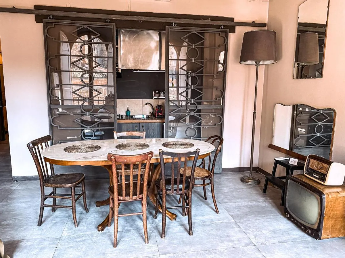 Image 3 of Acacia Firenze Apartments Cumino-Cannella-Curry