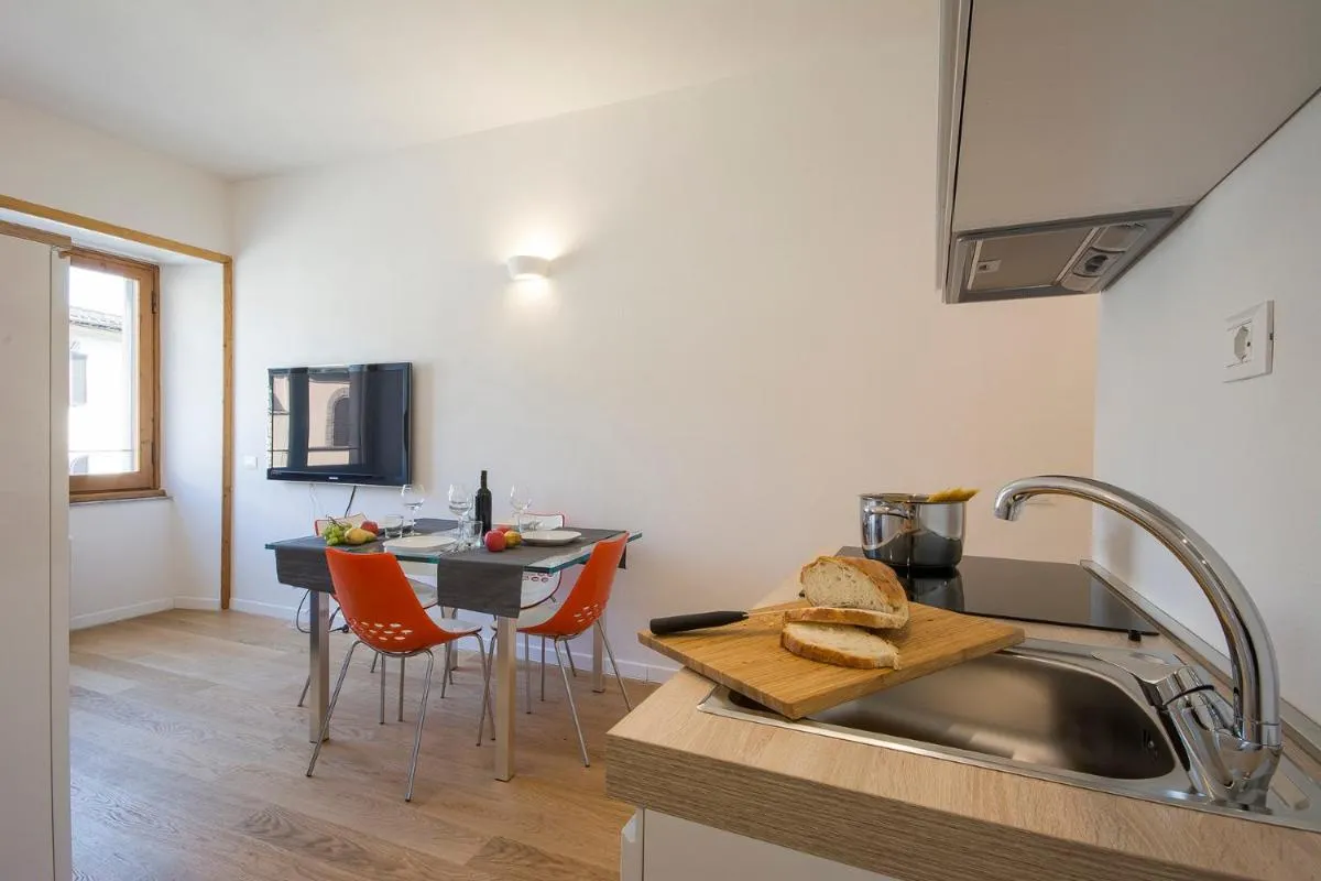 Image 3 of Alinari Apartment