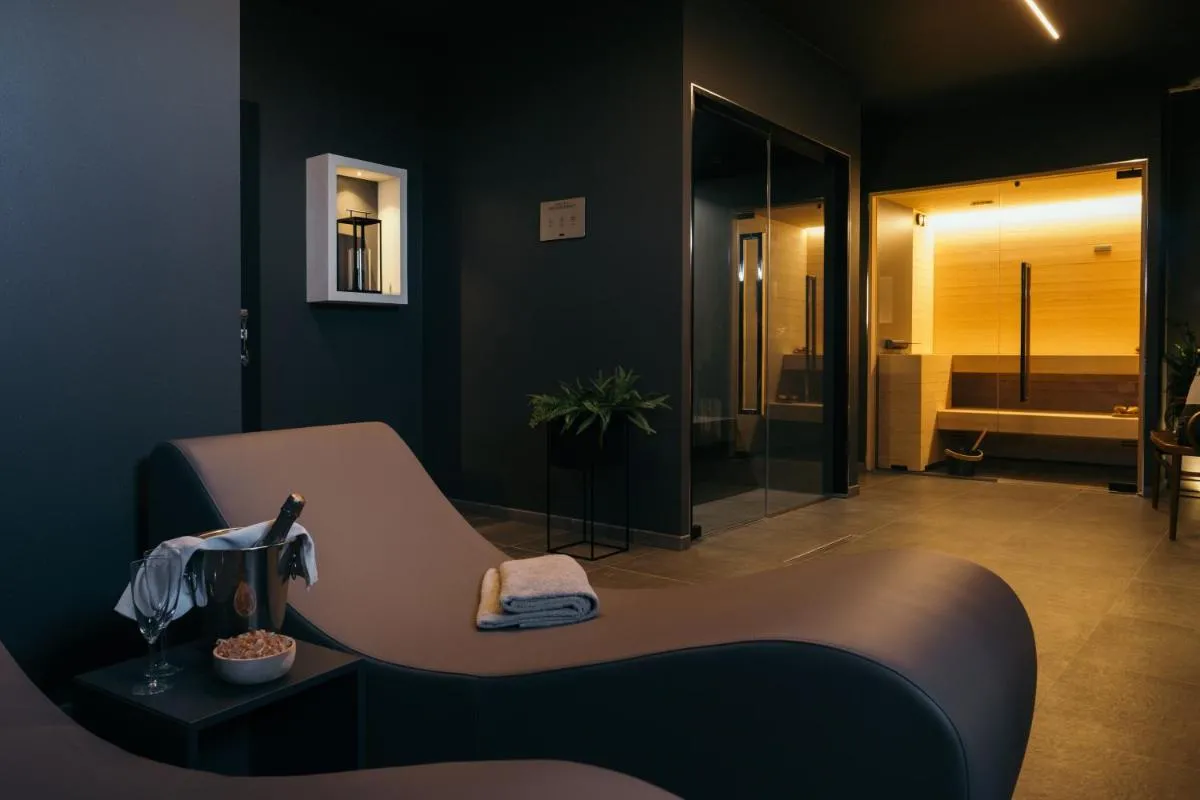 Image 2 of Amiata Suite