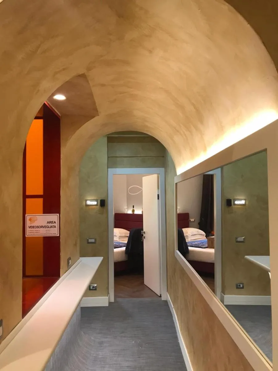 Image 3 of Artemide Guest House