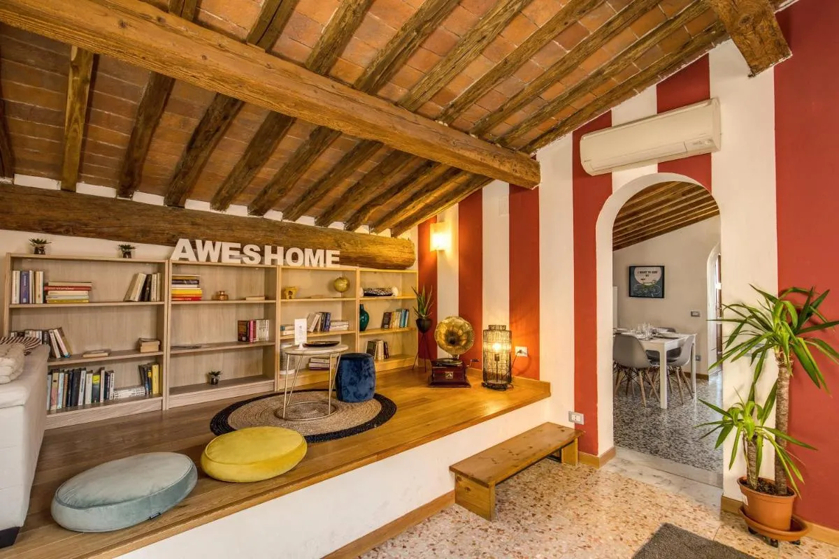 Image 6 of AwesHomeItaly – Lungarno Bellavista Penthouse