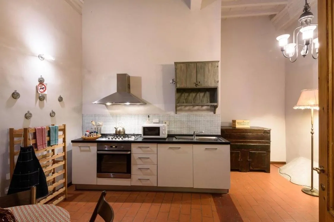 Image 3 of Berardi Palace Apartments
