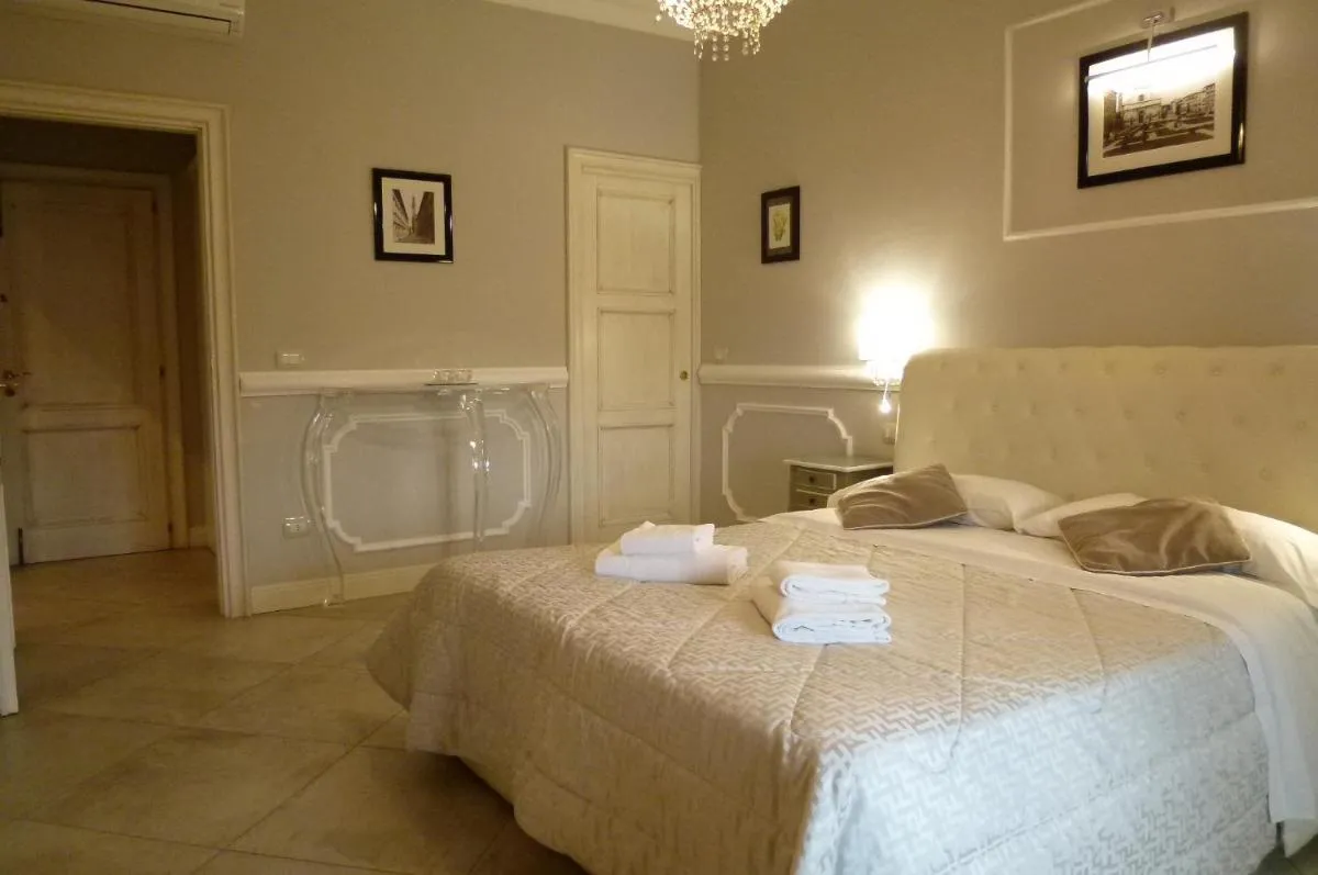 Image 6 of Brunelleschi suite