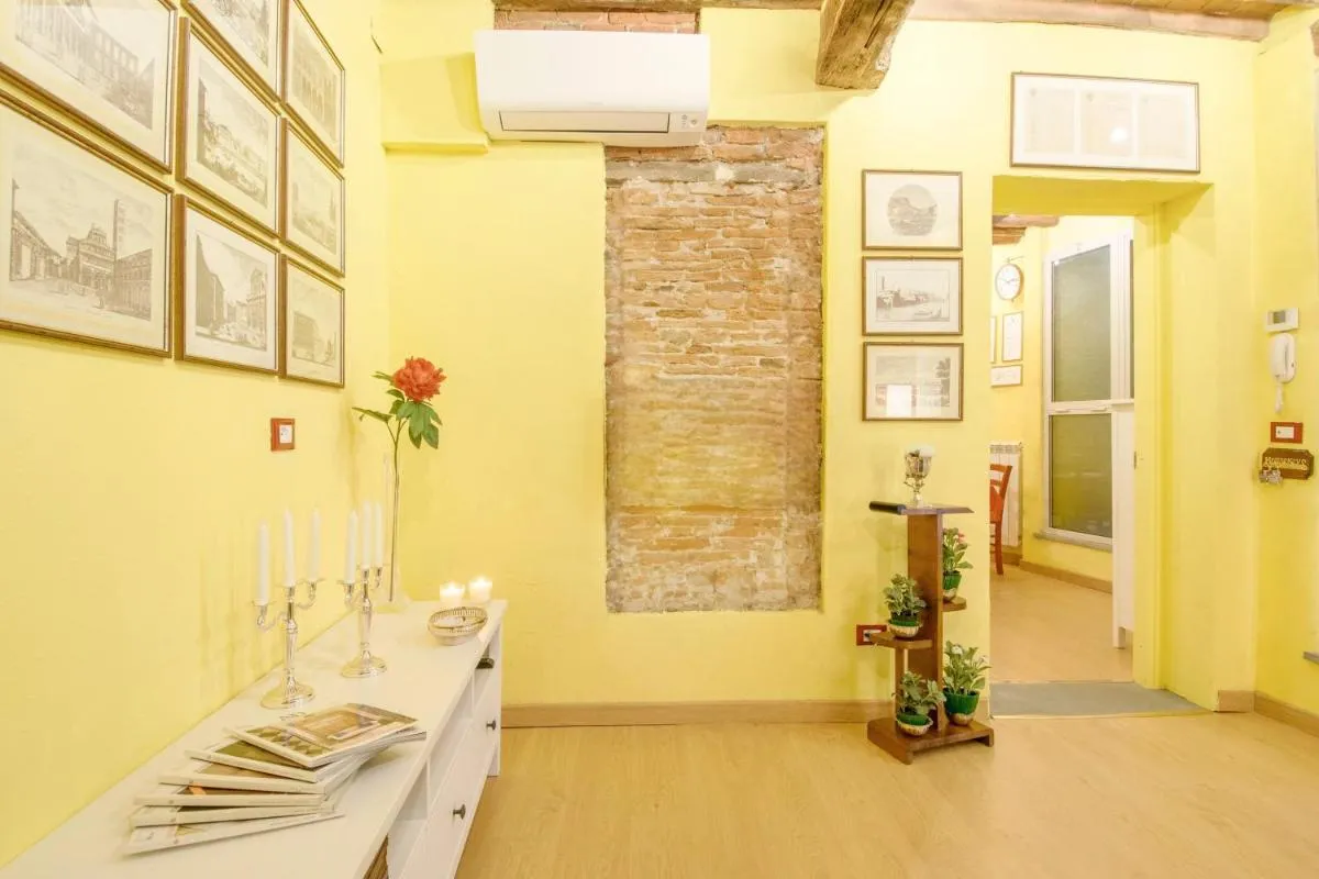 Image 2 of CozyBricks in Lucca – Apartments in the Historical Center –