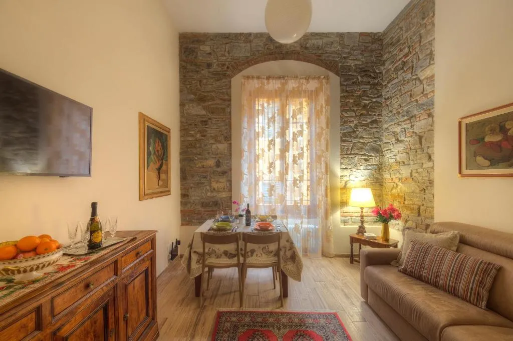 Image of DUOMO LUXURY APARTMENT “Palazzo del Re”