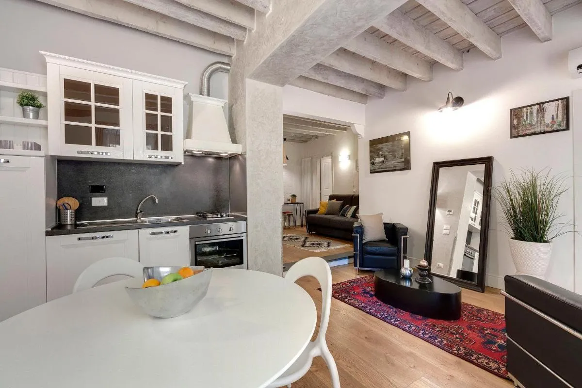 Image 3 of De Rustici Apartment