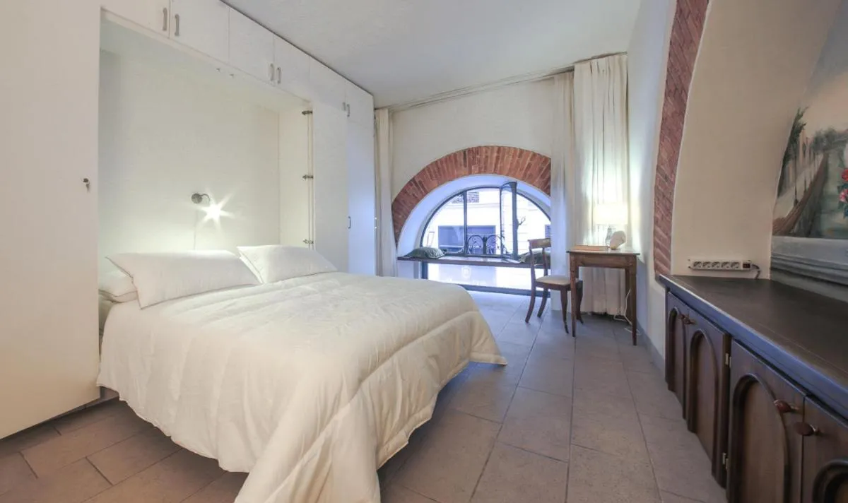 Image 1 of Duomo Deluxe Apartment