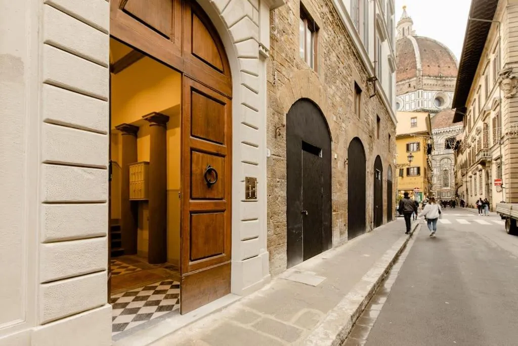 Image 3 of Duomo Luxury Home with view