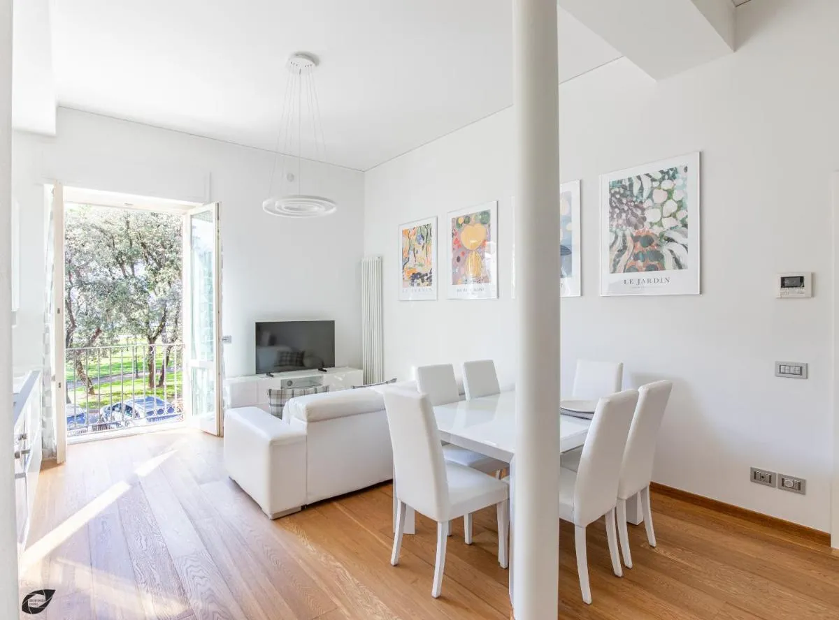 Image 1 of Elena House Apartments