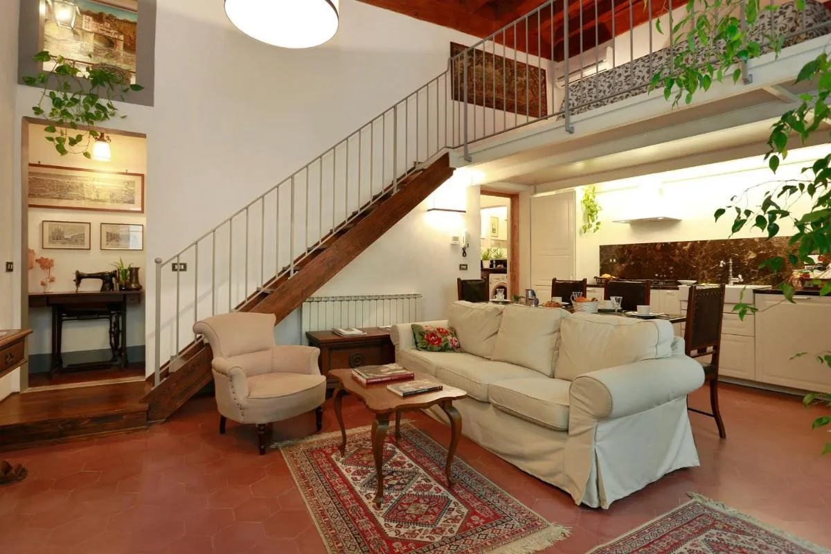 Image 2 of Florence Pitti Loft
