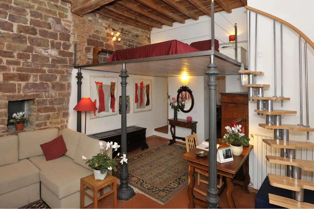 Image of Florence Rental