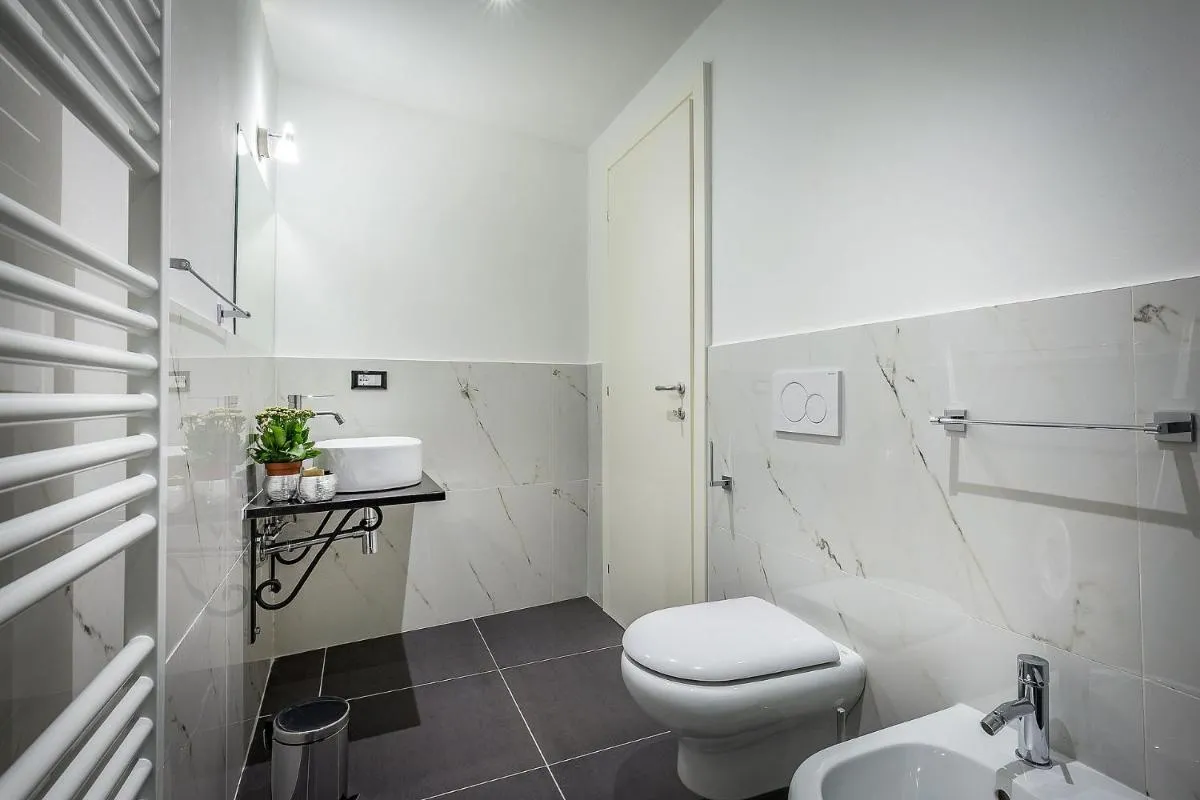 Image 2 of HomEdo B&B