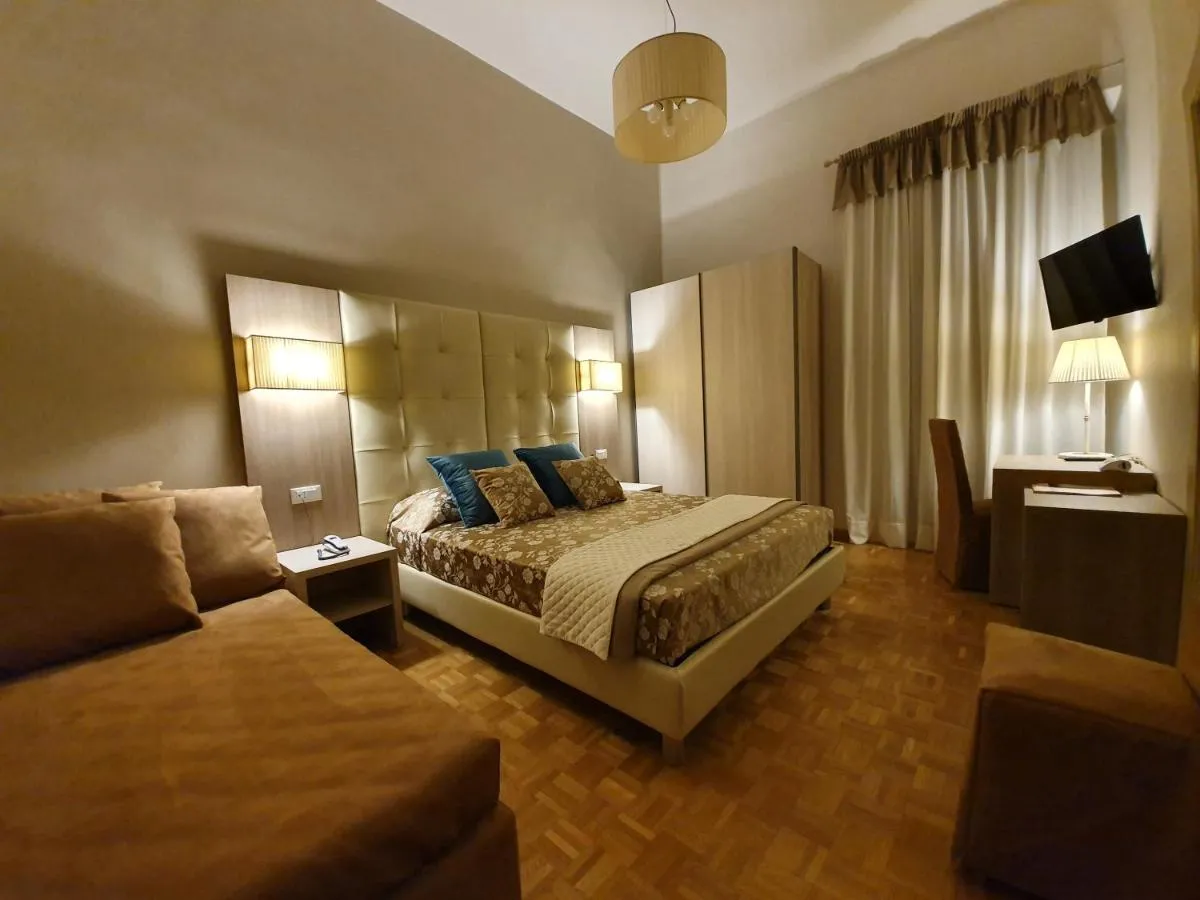 Image 2 of Hotel Continentale