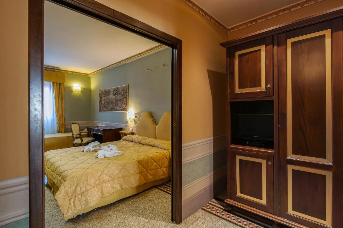 Image 5 of I Portici Hotel – Residenza D’Epoca