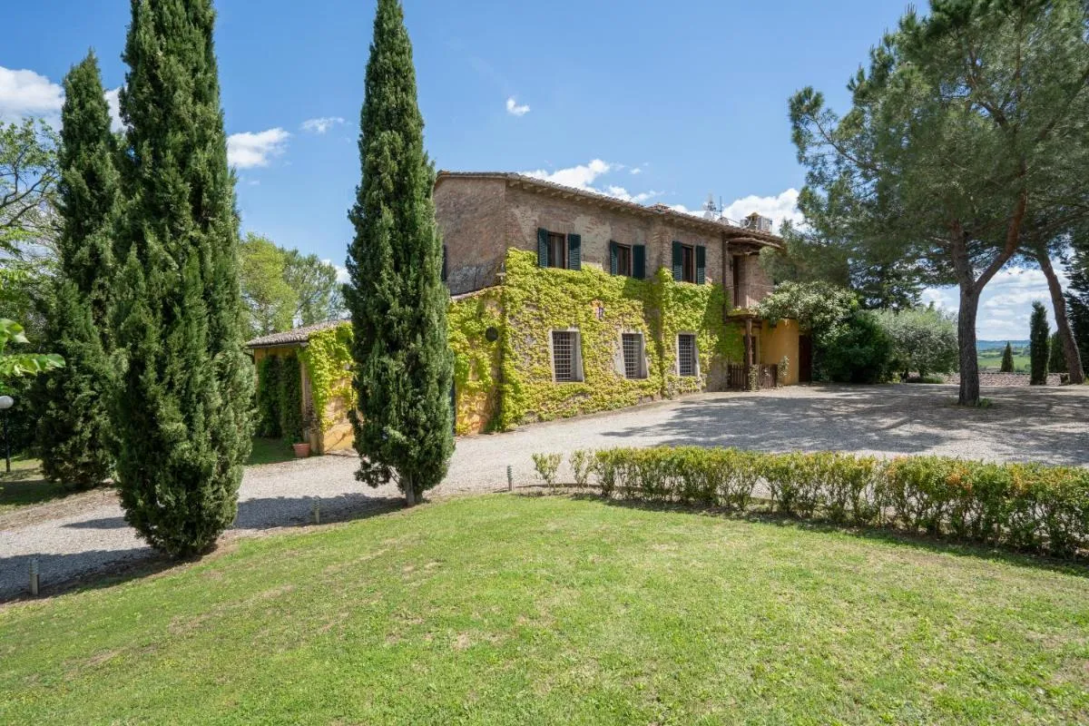 Image 2 of Il Palazzetto