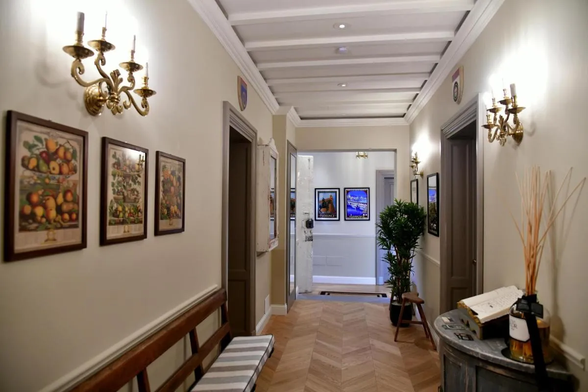Image 3 of La Croce d’Oro Santa Croce Suite Apartments