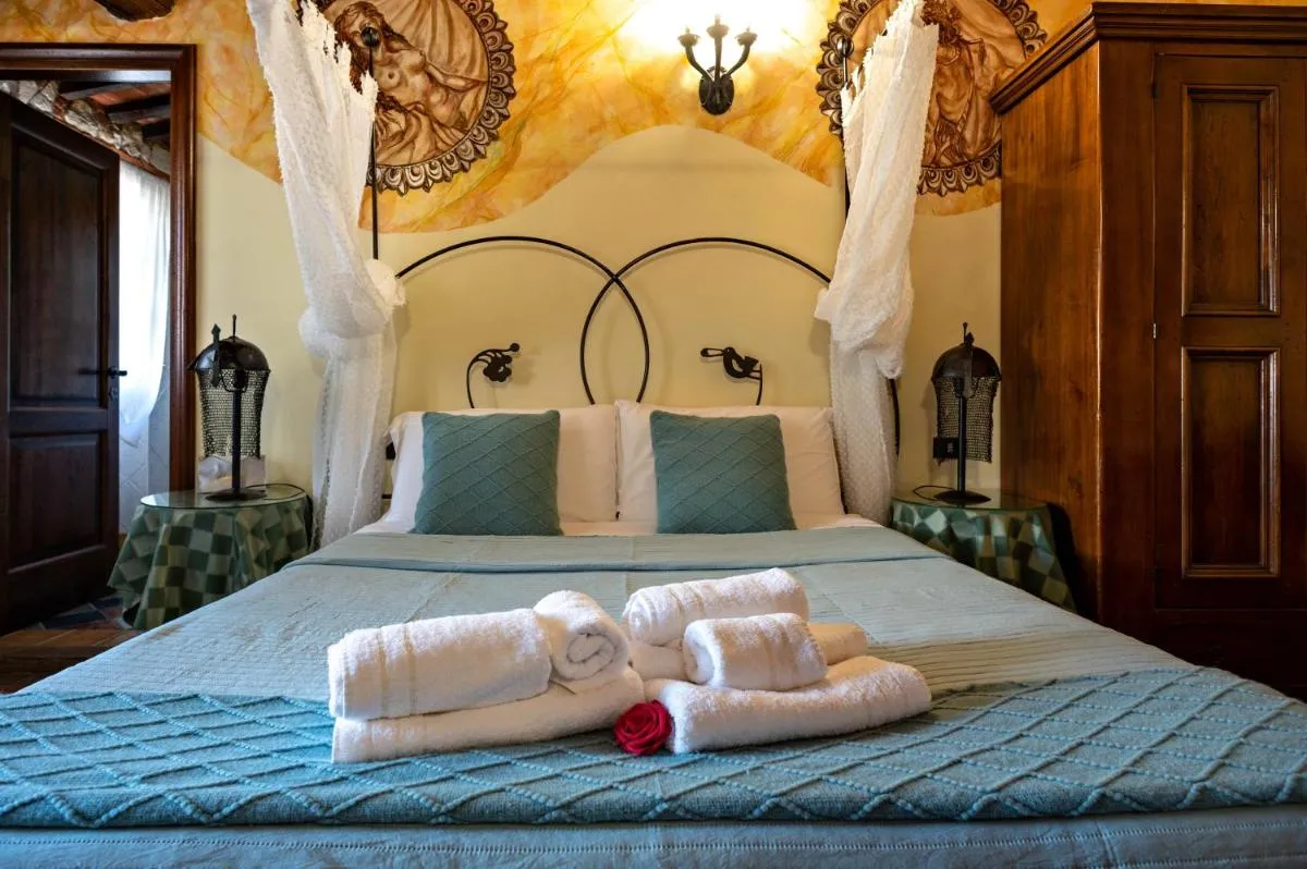 Image 4 of Luxury Corte Di Re Artù