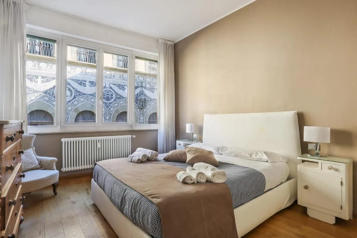 Image 3 of Luxury Pontevecchio Duplex 5 STARS APARTMENT – hosted by Sweetstay