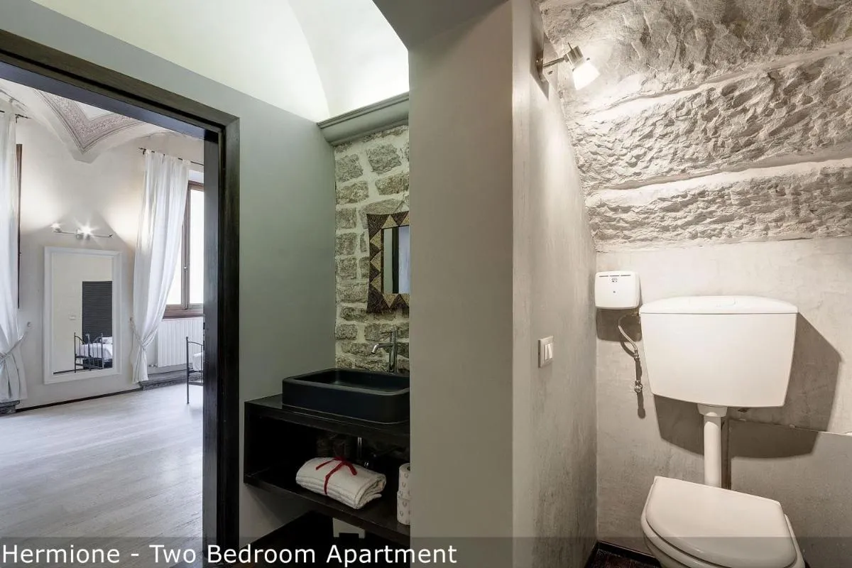 Image 2 of Mamo Florence – Calzaiuoli Apartments