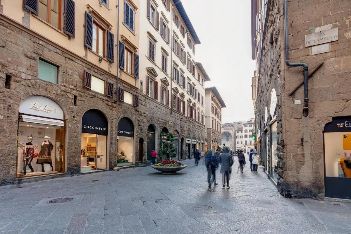 Image 4 of Mamo Florence – Calzaiuoli Apartments