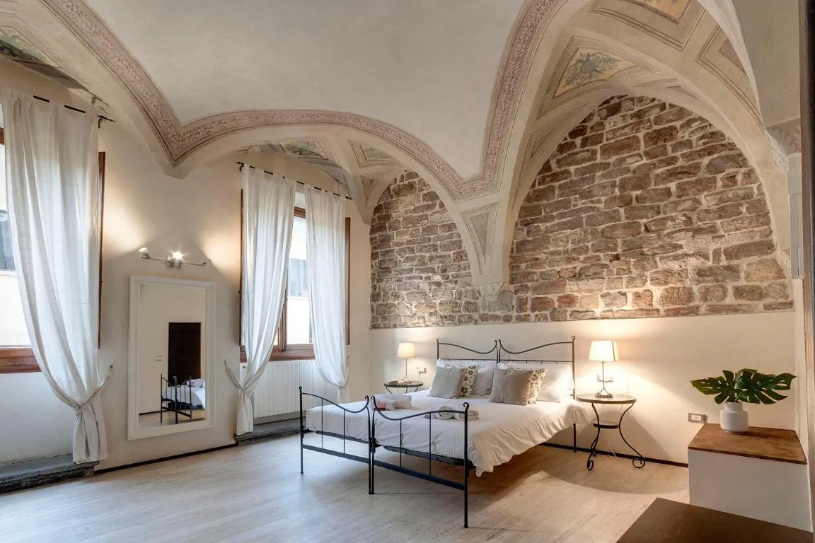 Image of Mamo Florence – Calzaiuoli Apartments