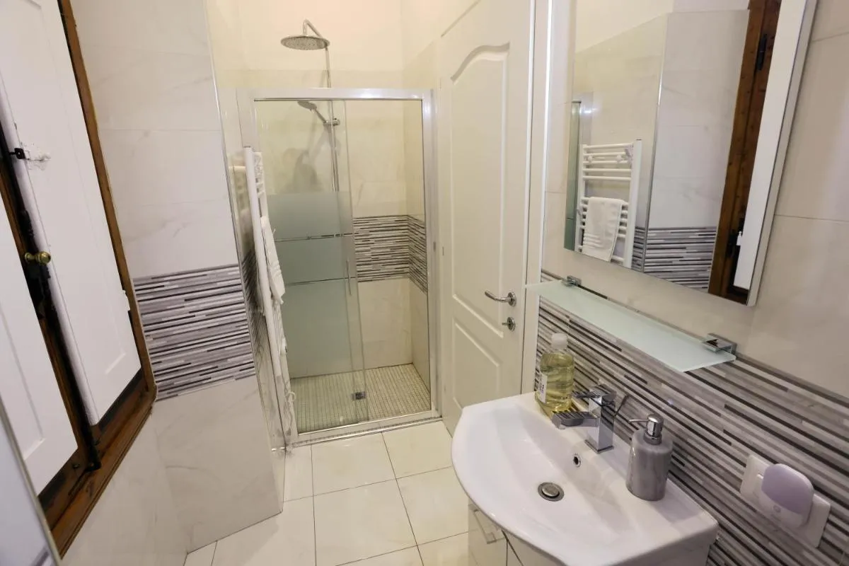 Image 5 of New Quiet Central Flat – Casa del Fotografo