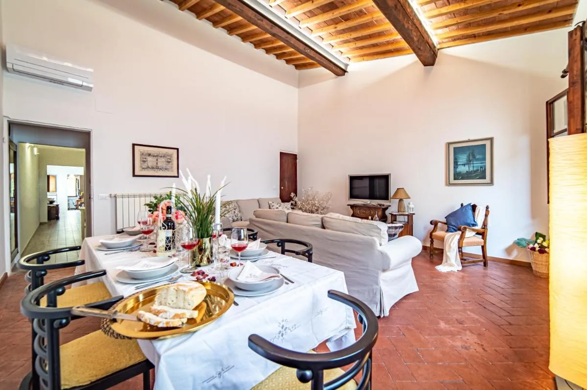 Image 5 of Oltrarno Apartment