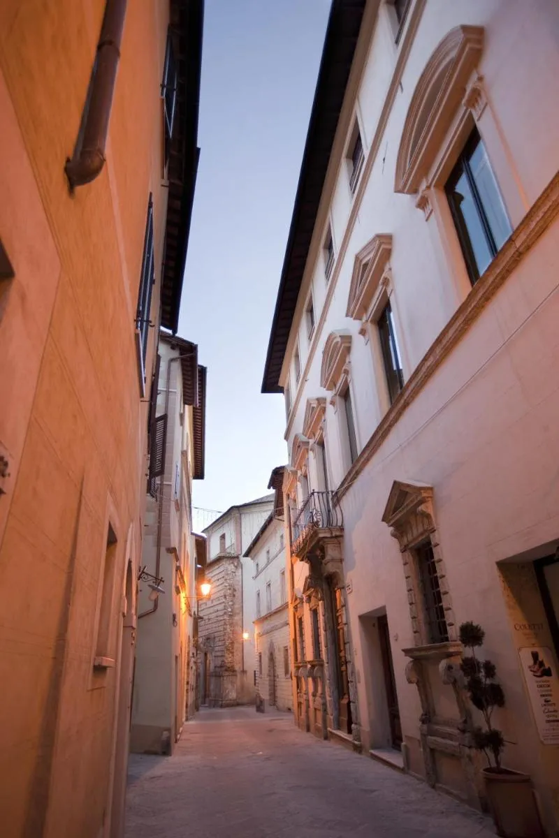 Image 4 of Palazzo Carletti