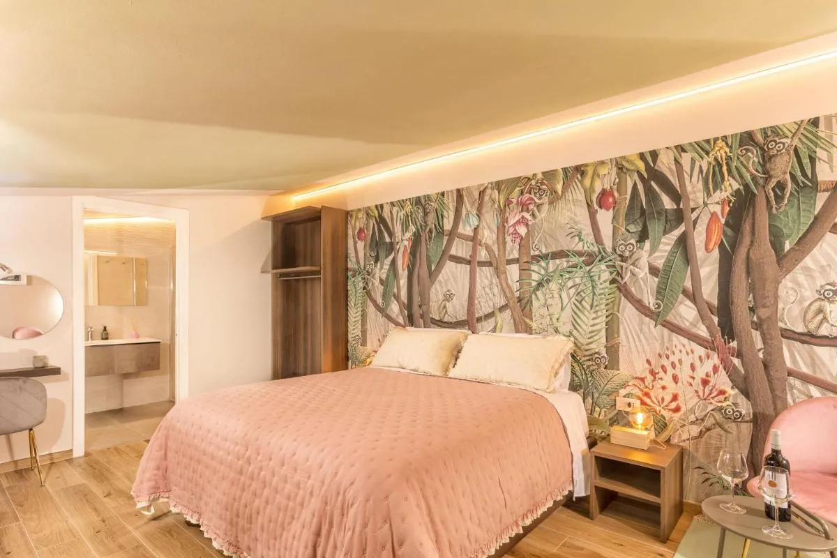 Image 4 of Palazzo Falcinelli Luxury Room in Montepulciano Center with Elevator