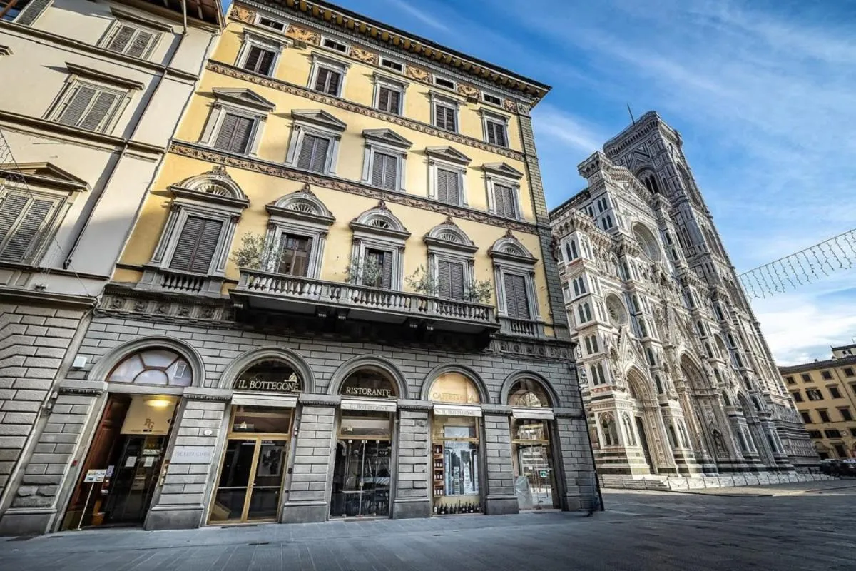 Image 2 of Palazzo Gamba Apartments al Duomo